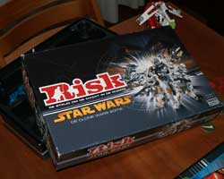 Star Wars Risk, The Box